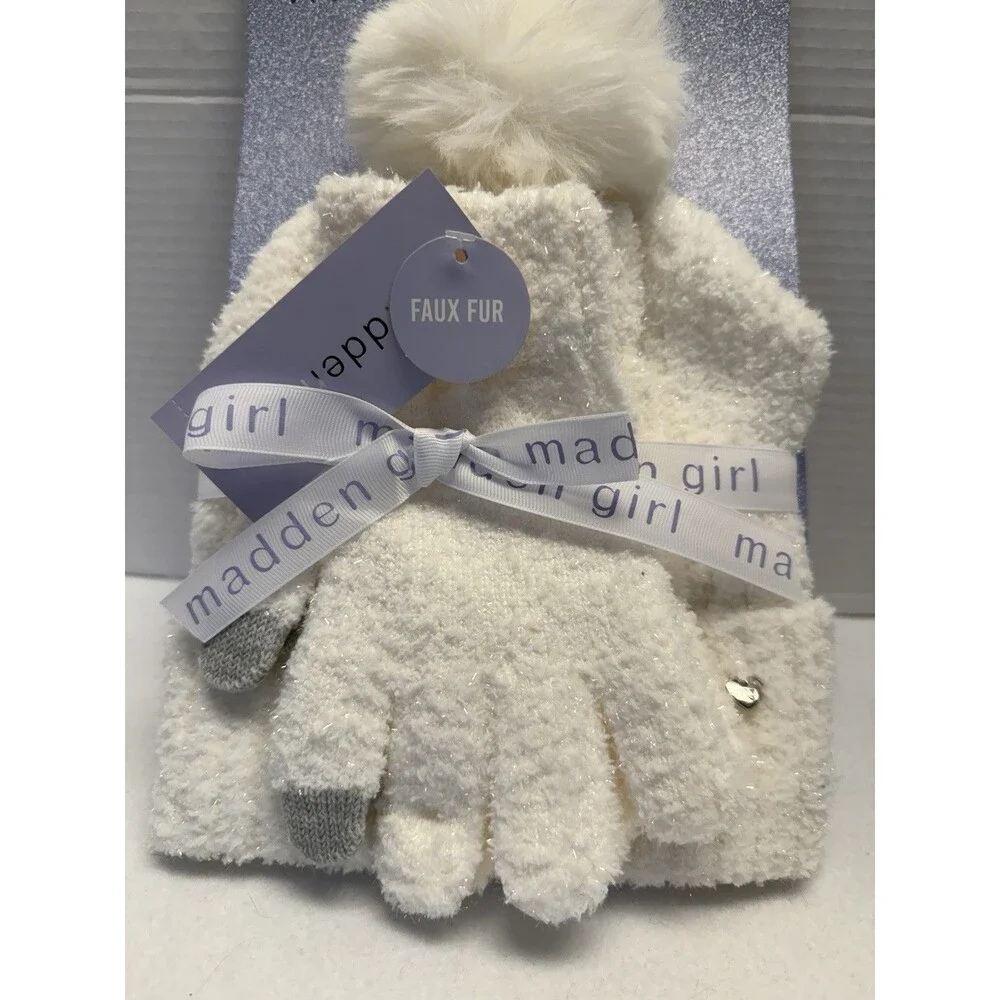 Madden Girl Beanie And Gloves Ivory Faux Fur with Shimmering Sparkles New - Picture 4 of 9